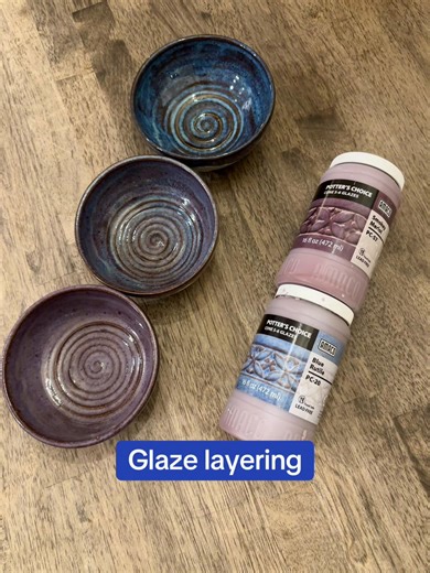 Laying two of my favorite glazes. I really like the middle one best. It shows the best of both colors. Glaze is so magical #glazetest #handmadebowl #pottery #ceramics #glaze