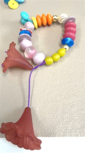 2.2K views · 22 reactions | “Buenos Diiiasss! Hoy estamos abiertos de 10am a 5pm — pásate por aquí que te esperamos con muchas cositas lindas y creativas. ¡Ven a darte ese gustito!”#SunBeadsOpen #DiaCreativo #AbiertoHoy #RegalateUnRatito #TeEsperamos | Sun Beads | Facebook