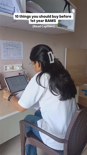 Shrishti Upadhyay | MedCreator on Instagram: "Day (48/50) Things I Wish I bought Before Med School 🥼🩺 . 1. BD Chaurasiya and Sembulingam are must , it is useful till last year to brush up your basics. 2. Take a small study lamp , so you could study without disturbing any of your roomates . 3. Induction or kettle will be your saviour in hostel , from late night maggi cravings to protenacious boiled eggs. 4. Basic Dissection Kit - (forcep , scalpel , blades , gloves , scissors ) 5. An extra apro