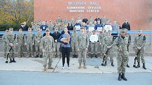 The U.S. Naval Submarine School sends a shoutout to the United States Naval Academy Go Navy Beat Army! #academygames2022 #GoNavyBeatArmy | Naval Submarine School
