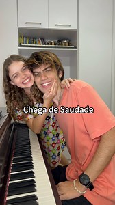 "Chega de Saudade" mais um clássico de Tom Jobim e Vinicius de Moraes 🎶🎹🎙️ #davicampolongo #maricampolongo #tomjobim #viniciusdemoraes #chegadesaudade #bossanova #mpb | Mari Campolongo