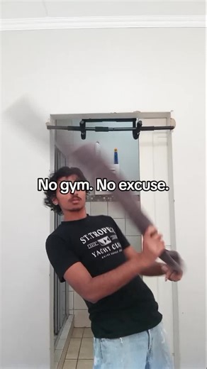 Day 32 - Road to one handed pull up #NoExcuses #astethic