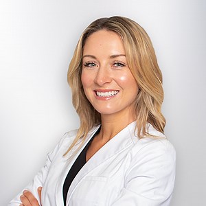 Dr. Caroline Novak - Ivy League -Trained Vein Doctors | Vein Treatment Center - Spider and Varicose Vein Treatment