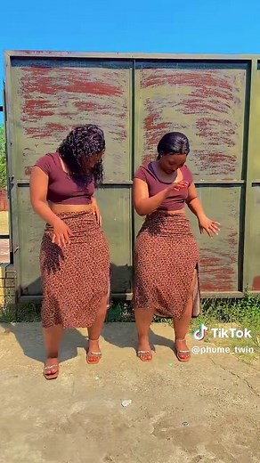 ❤️😅🥹🔥🔥 #twinsoftiktok #fypシ゚viral #satiktok🇿🇦 #fypシ #viralvideo #viralvideo