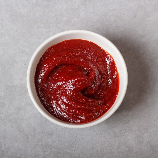7 Best Gochujang Substitutes + Easy Homemade Recipe