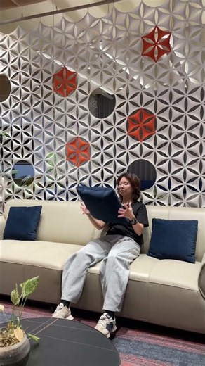 A Sofa Made for Better Workspaces