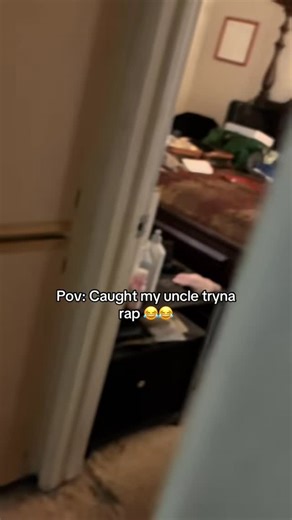 HOODFAMOUSTV ⭐️ on Instagram: "OG gotta go crazier on that beat"