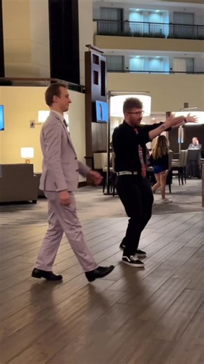 Our Close-Up Magicians will baffle you with their incredible talent! Don’t miss our holiday show! Link in bio #magicsoiree #themagicsoiree #magicshow #metrodetroit #troymi #saysomethinginbritish #datenight #nightout #nightoutwithfriends #magic | The Magic Soiree