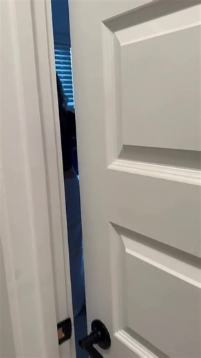 Funny Prank: Hilarious Changing Room Joke