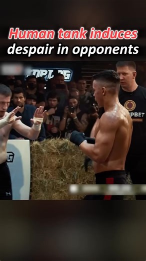 When the despicable mouse encountered the humanoid tank, there was only deep despair #boxing | Sports frontier