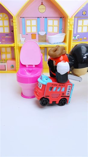 WHAT HAPPENED?!! Racing with poop? 🚒Fire truck is so confused! 🤣