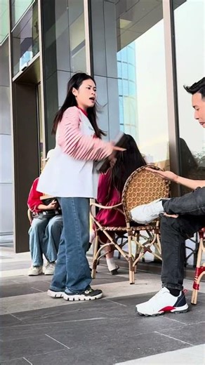 NY - One step forward gave her a way out #hoany #respect #kindness