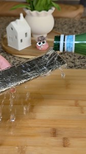 Ep.1 — A quick way to protect your TV remote from dirt, spills, and wear. #lifehack #homeideas #momtips #hacks #tipsandtricks #hometips | Annaknows