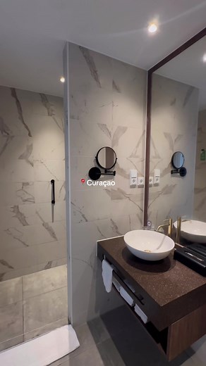 Explore the Stunning Beauty of Rif at Mangrove Beach in Curacao