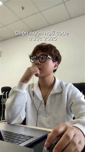 Cách tôi chọn ngôn ngữ qua từng năm , ae giờ đang ngôn ngữ nào?😆 #it #meme #code #fyp #chatgpt