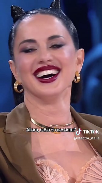 Delia Buglisi - “SAKURA” di @La Rosalia - Audizioni X Factor 2025 Il rapporto di amore e odio che Delia ha con il pianoforte classico ha dato vita a un'esibizione che non dimenticheremo facilmente. #XF2025 ogni giovedì su @Sky Italia e @NOW