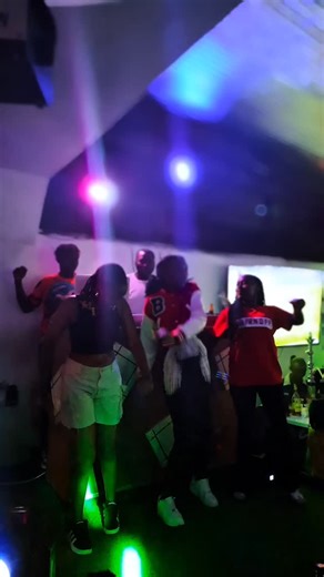 🎧 SUNDAY GROOVE VIBES! 🎧 📍Where the weekend ends on a high note #SundayHangout #WeekendVibes #PartyModeOn | Dash Tavern lounge & grill