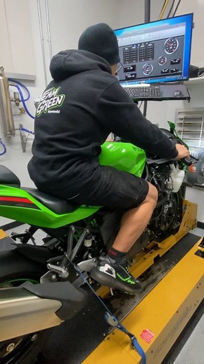 15K views · 131 reactions | How to activate clutch-less shifting “Kawasaki Quick Shifter” ⬆️ (KQS) ⬇️ on the 2023 Kawasaki ZX-4RR!! #GravesSpec #Kawasaki #ZX4RR @kawasakiusa | Graves Motorsports | Facebook