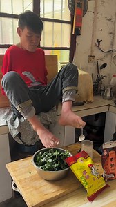 Handicapped man showing his cooking skill very delicious food | Verrell Bramasta