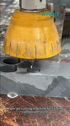 Water jet cutting machine for cutting composite stone