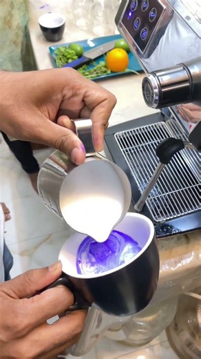 International barista is me right now 🫣 #funny #bindass #asb #blooming #barista #coffee