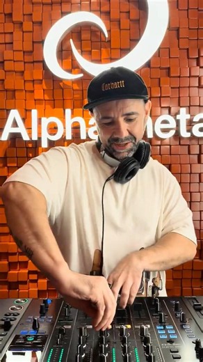 Opening first ever Alpha Theta store in the world! 🔥 #alphatheta #pioneerdj #dj #djshock #djstore