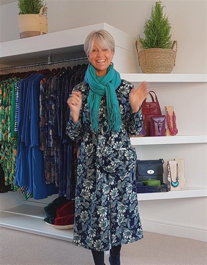 🍂Autumn/ winter collection. Express Video 1 . 🍂 To order. Please send a direct message. We ask for payment via bank transfer if processing orders via message. If you would rather pay by card, please just let us know and we can send you a card payment link. We post Royal Mail tracked, which is £4.50 🍂 Measurements. A= armpit to armpit. L= length from shoulder to hem. Please do use them as a guide to sizing. Label sizing varies hugely, so, measurements do give a more accurate guide to fit. 🍂Na