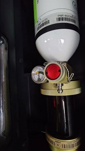 Check rain repellent in the A320 cockpit #flight #aviation