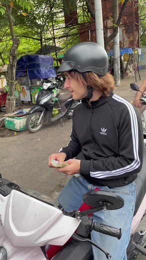 😄 ngày bình thường của anh ở Việt Nam #lifeinvietnam #learningvietnamese #danielhọctiếngviệt #thadieu