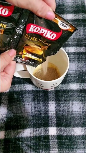 KOPIKO BLACK 3-in-1 strong & rich coffee mix