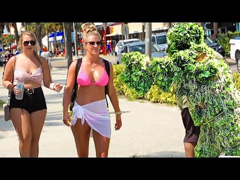 BUSHMAN SCARE PRANK AT THE BEACH 4