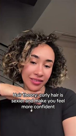 Curly bob hair - haircut and color