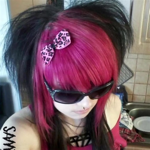 Exploring Pink and Black Scene Aesthetics