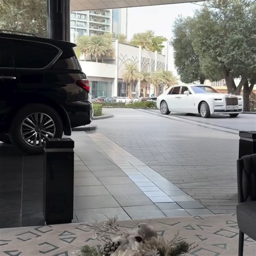 Executive Valet Parking on Instagram: "🚗✨ PROFESSIONAL VALET SERVICES THAT SET THE STANDARD ✨🚗 First impressions start at the curb. Whether it’s a luxury venue, private event, or high-traffic location, seamless valet service makes all the difference. 🛡️🏨 👉 Tap to elevate your guest experience → At Executive Valet Parking, we deliver reliable, polished valet services with trained staff, attention to detail, and respect for every vehicle—from daily drivers to exotics. Smooth arrivals. Secure