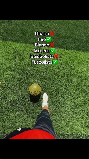El Futbol es Fácil: Futbolistas vs Beisbolistas