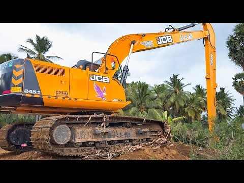 JCB 245 LR Excavator Machine Loading and unloading for Collapse Old Well Restoration work