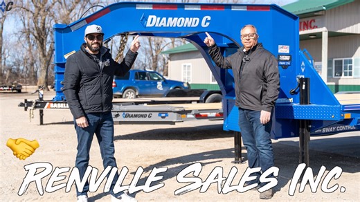 We stopped by our dealer Renville Sales, Inc in Minnesota and couldn’t resist getting a walkaround of this custom FMAX216—and trust us, it’s built to #DoWork! 💪 From standout custom features to serious hauling power, this trailer is ready for anything the job throws at it. 👊 If you're in the Minnesota area and looking for a trailer that’s tough, reliable, and built your way, Renville Sales is ready to help you find the perfect fit! 😎 #FMAX216 #CustomBuild #DiamondC #Minnesota #Fleetneck | Dia