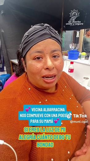 #SiempreMamá | 🌹❤️🌷 Mamita querida, Mamita adorada. Emotivo momento en que una vecina albarracina dedica una poesía a su mamá. . . . #UnDistritoUnidoySeguro #diadelasmadres #emotivo #gregorioalbarracinlanchipa #gregorioalbarracinlanchipa🇵🇪 #tacnaciudadheroica #tacna_peru🇵🇪 #gregorioalbarracin