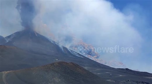 Italy: Terrifying Pyroclastic Flow Caught On Camera By Scientists Monitoring Mount Etna