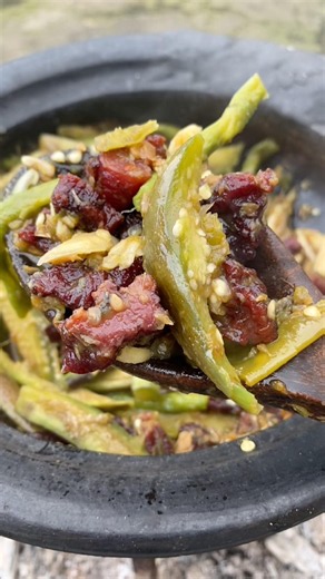 Smoked beef cooked with eggplant, Lotha style.Simple,wholesome &packed with traditional flavor🔥🤌