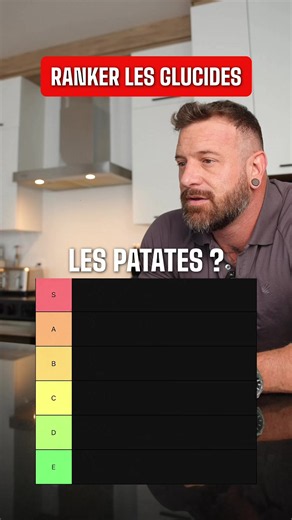 Les glucides ne sont pas le problème. Ce qui te fait prendre du poids, ce n’est pas de manger du riz, des pommes de terre, des pâtes ou du pain. C’est de manger plus de calories que ton corps en dépense… peu importe d’où elles viennent. Les glucides sont la source d’énergie préférée de ton corps. Ils te permettent de t’entraîner plus fort, de mieux récupérer et d’avoir de l’énergie au quotidien. Le problème, c’est qu’on les a diabolisés pendant des années. Résultat? Des gens coupent les glucides