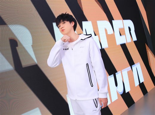 Letme严君泽-2024年12月02日18点16分（弹幕版）【直播回放】