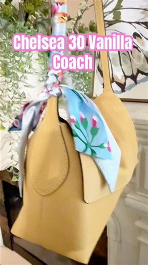 Love this bag! Unboxing Chelsea 30 Vanilla #coachbag #handbags