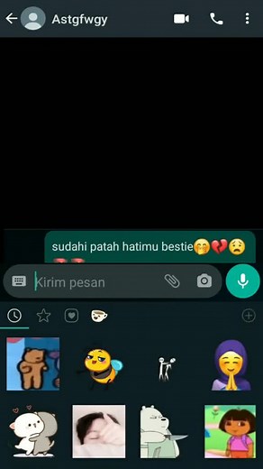 Emojis and Emotions: A Fun Chat Experience