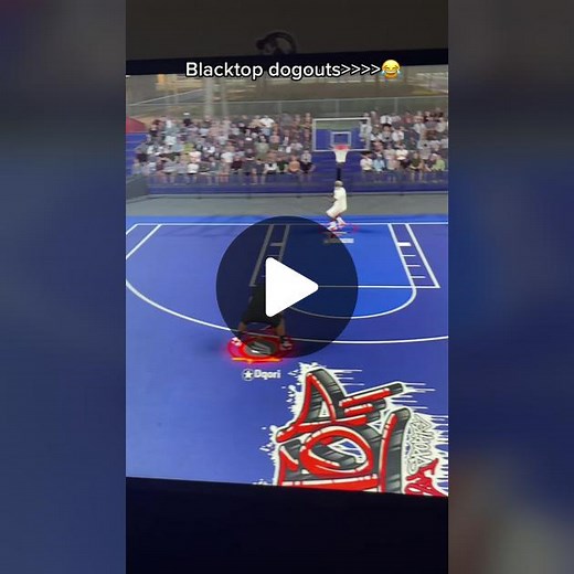 Dunking Madness in NBA 2K22 Blacktop