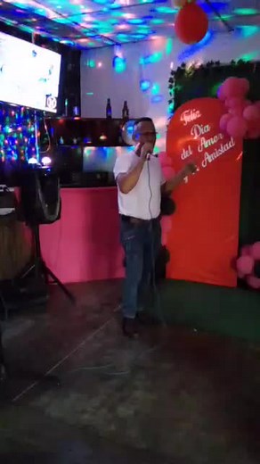 Videos de gaudy show (@gaudyshow) con “sonido original - gaudy show”