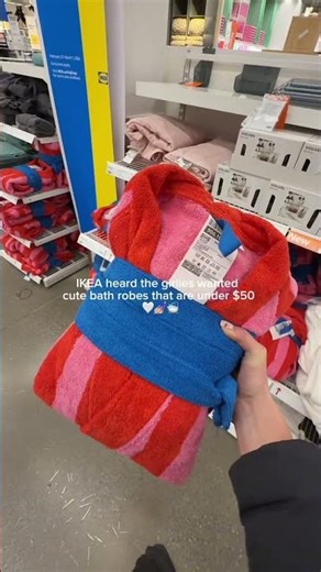 Is there anything ready than getting ready in a cute bath robe?? ✨🤍💅🏼🛁 #bathrobe #ikea