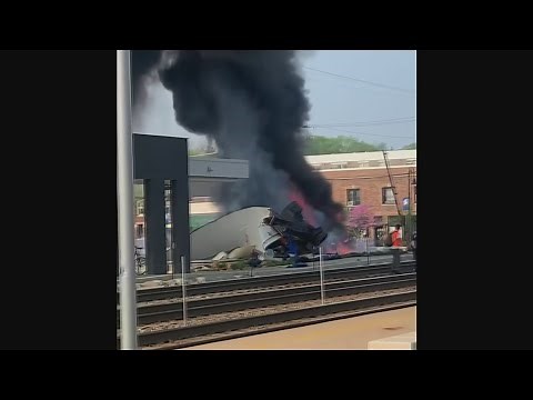 Witnesses describe horror when Metra train hit truck in Clarendon Hills, leaving one dead