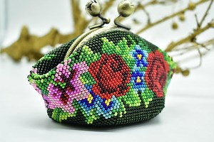 Beaded Crochet Coin Purse Designs and Tutorials by BagsArtDeco