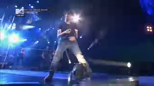 Enrique Iglesias performing Tonight (I’m lovin’ You) LIVE at MTV Live in Georgia, Batumi back in 2011. 🤩🎙️ | Enriqué Iglesias Fans